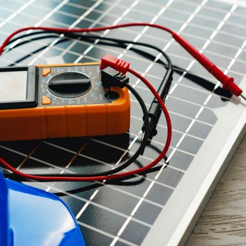 Jaká je životnost fotovoltaických panelů a jak se provádí jejich recyklace?
